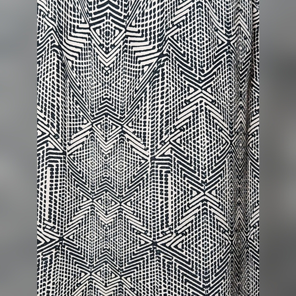 Guess Black & Cream Flutter Sleeve Mini Dress Size 6 - Picture 4 of 10